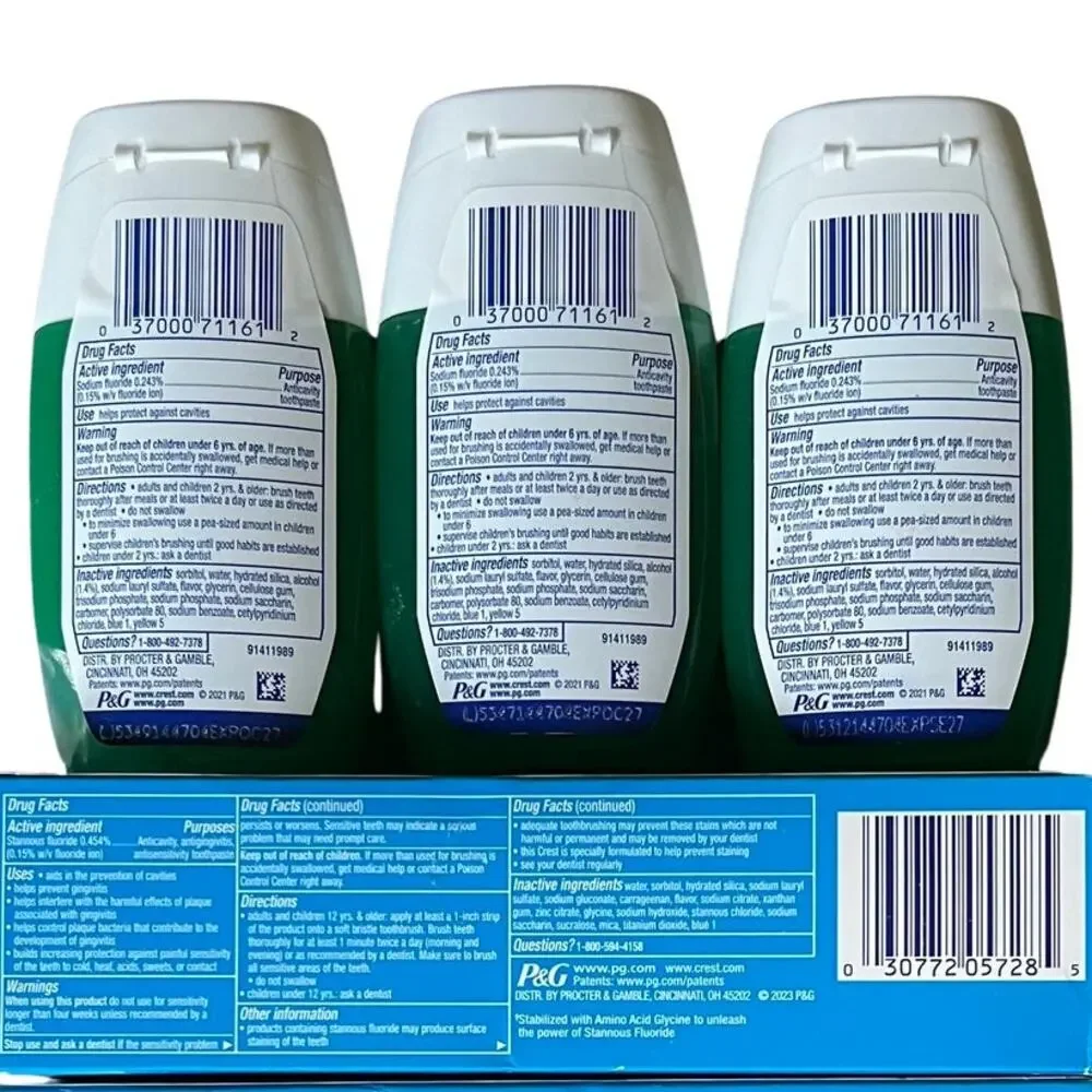 Lot 7 Crest Pro-Health/ Scope Outlast Fluoride Toothpaste, 4.3OZ/4.6OZ